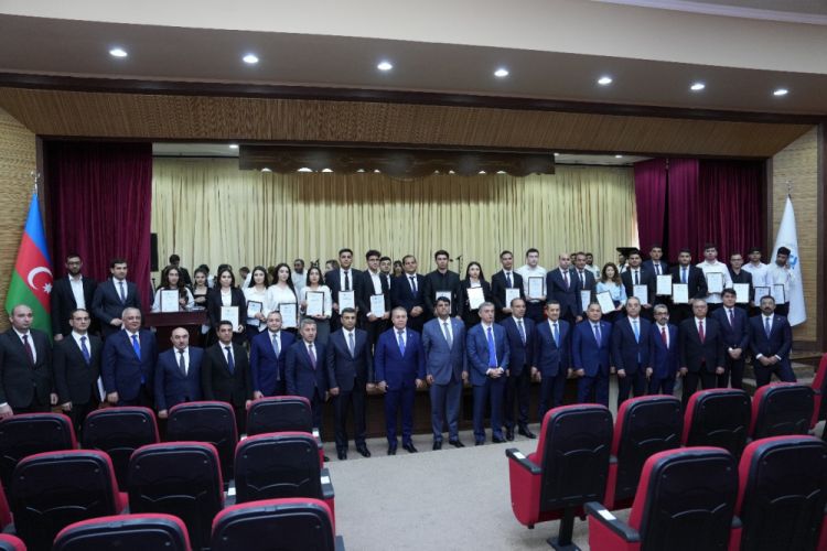 Naxçıvan Dövlət Universitetinin tələbələri üçün “Dövlət sektorunda audit” mövzusunda keçirilən təlimlər yekunlaşıb<font color=red> - FOTOLAR</font>