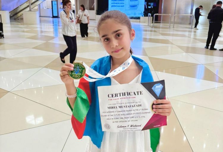 Azərbaycanlı məktəbli beynəlxalq olimpiadada qızıl medal qazanıb