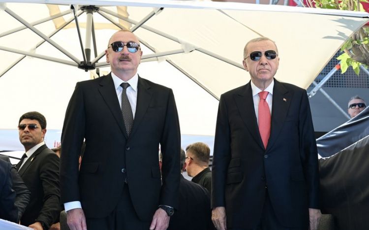 Prezident İlham Əliyevin sosial şəbəkə hesablarında Türkiyəyə səfərindən görüntülər paylaşılıb<font color=red> - VİDEO</font>