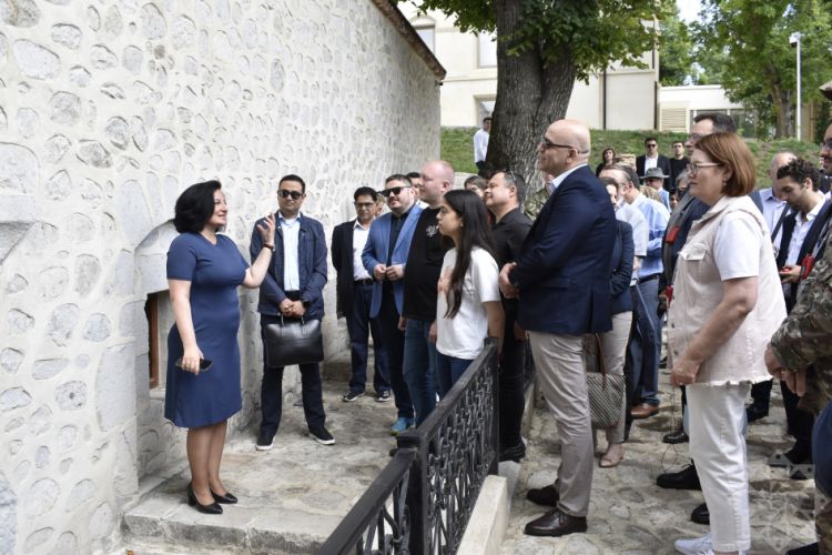 Diplomatik korpusun nümayəndələri Şuşa şəhəri ilə tanış olublar<font color='red'> - YENİLƏNİB 2</font><font color=red> - FOTOLAR</font>