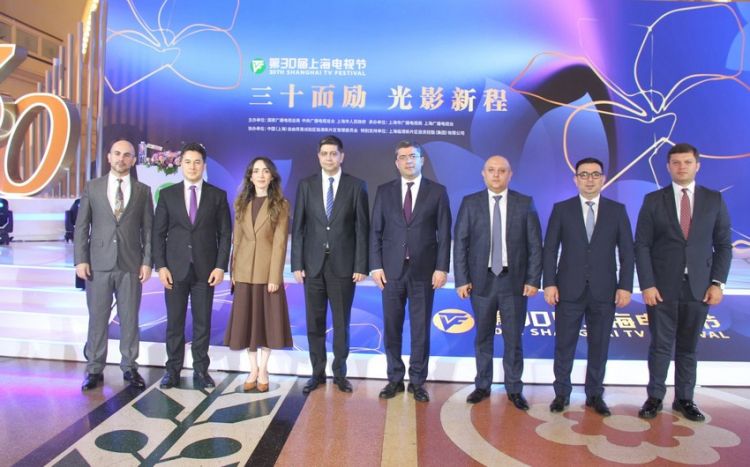 Azərbaycan nümayəndə heyəti 30-cu Şanxay Televiziya Festivalında iştirak edib<font color=red> - FOTOLAR</font>