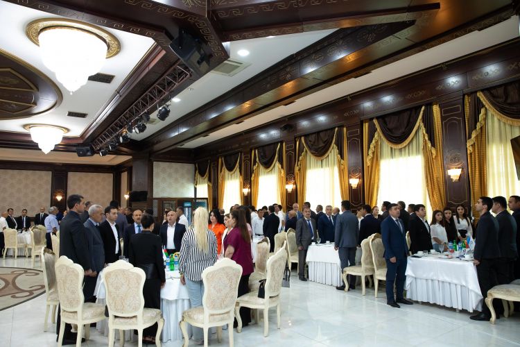 Naxçıvan Muxtar Respublikası Həmkarlar İttifaqları Şurası ilk həmkarlar ittifaqı üzvləri ilə görüş keçirib<font color=red> - FOTOLAR</font>