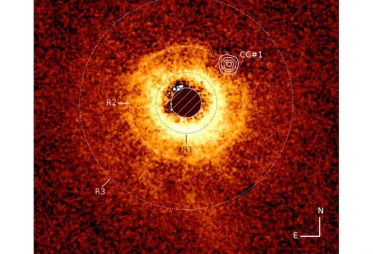 NASA-nın kosmik teleskopu Günəş sistemindən kənarda nəhəng planet kəşf edib