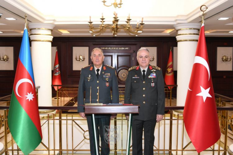 Azərbaycan Silahlı Qüvvələrinin Baş qərargah rəisi Ankarada səfərdədir<font color=red> - FOTOLAR</font>