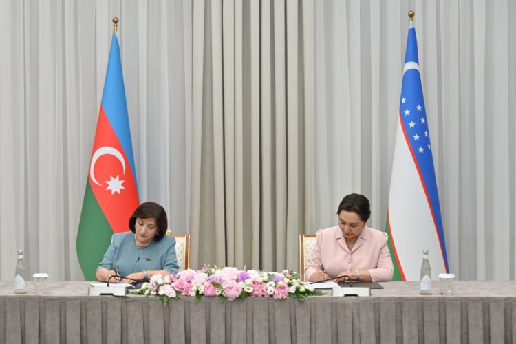 Azərbaycan Milli Məclisi ilə Özbəkistan Ali Məclisi Senatı arasında sənədlər imzalanıb<font color=red> - FOTOLAR</font>