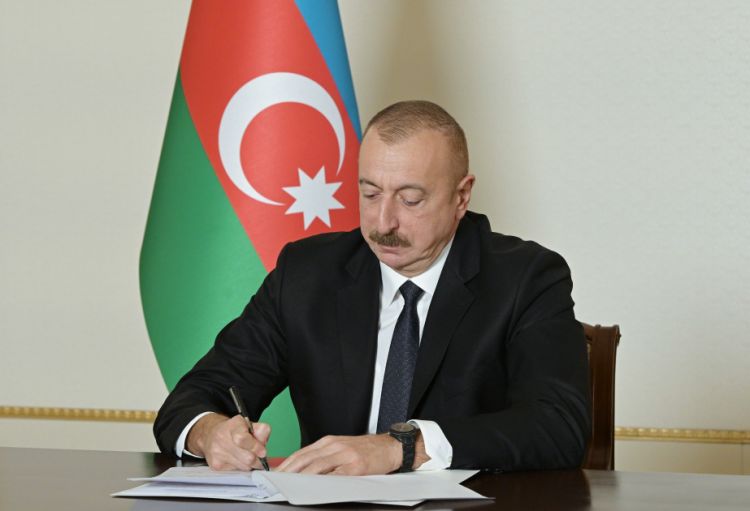 Bir sıra birinci instansiya məhkəmələrinə hakimlər təyin edilib