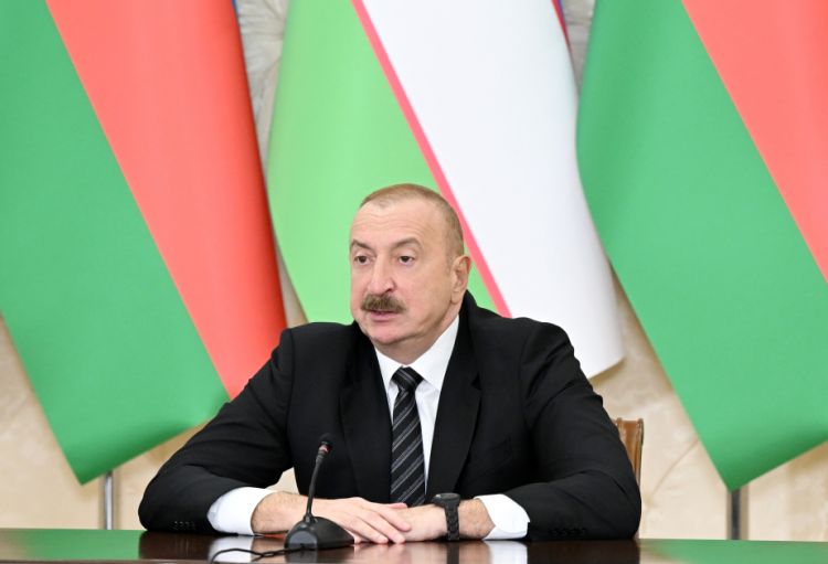 Azərbaycan Prezidenti Qarabağın bərpasına köməyinə görə Özbəkistana minnətdarlıq edib