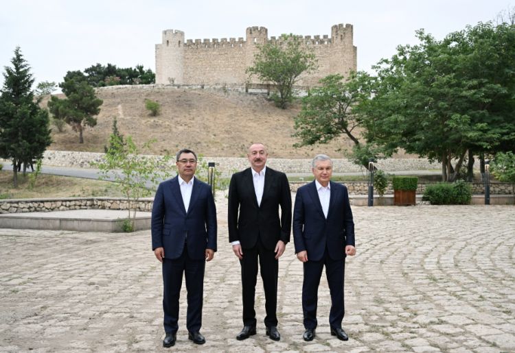 Azərbaycan, Özbəkistan və Qırğızıstan prezidentləri Ağdamda Şahbulaq qalasında olublar<font color=red> - FOTOLAR</font>