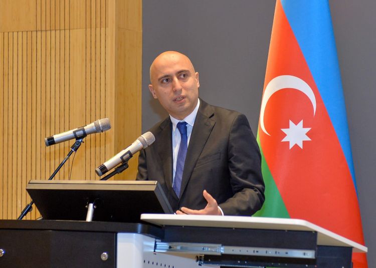 Nazir: Kolleclərdə müəllim hazırlığı dayandırılıb