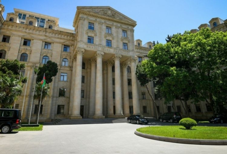 XİN Azərbaycan Prezidentinin və Ermənistanın Baş nazirinin Əbu-Dabi görüşünün yekunlarına dair mətbuat yayıb