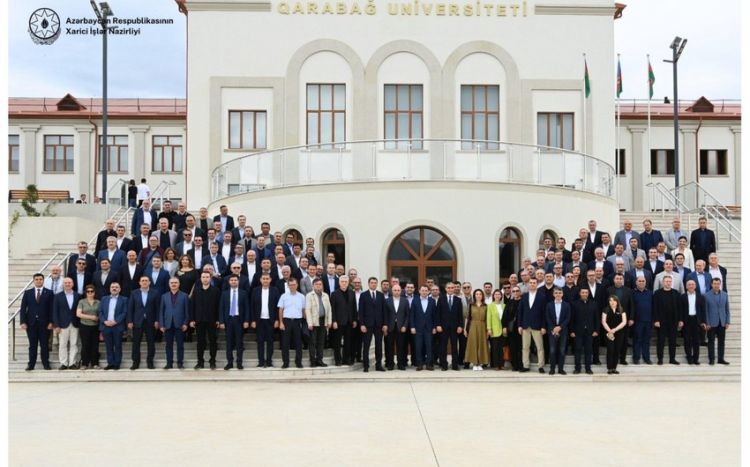 Azərbaycan diplomatları Qarabağ Universitetində xüsusi sessiya keçirib<font color=red> - FOTOLAR</font>
