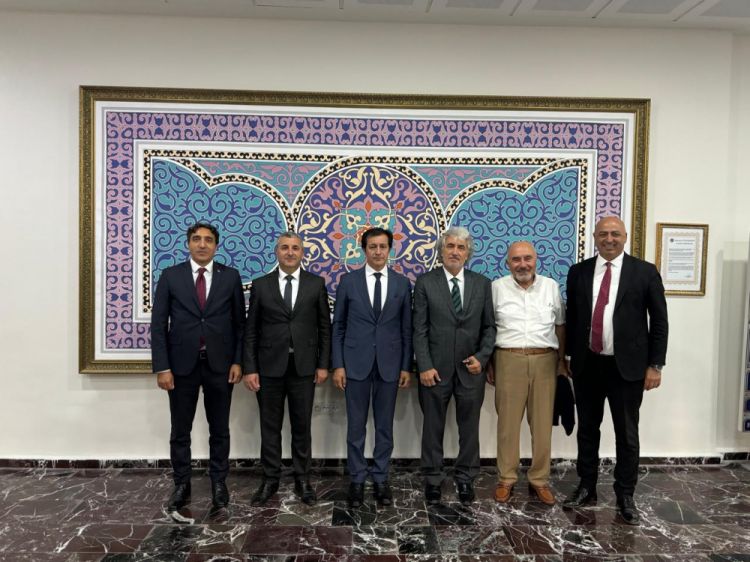 NDU-nun nümayəndə heyəti Ardahanda keçirilən “I Uluslararası Aşıklar/Ozanlar/Kamlar Bilgi festivalı”nda iştirak ediblər <font color=red> - FOTOLAR</font>