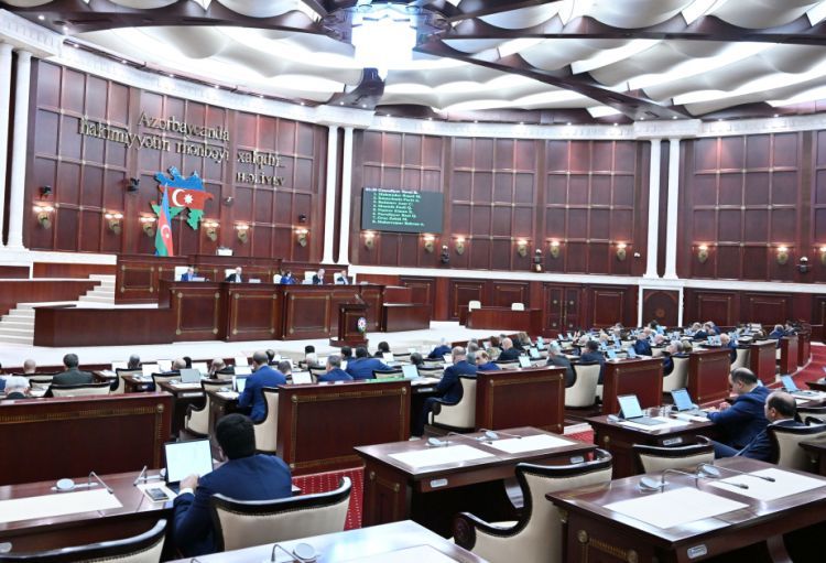 “Müdafiə haqqında” Qanuna təklif edilən dəyişiklik təsdiqlənib