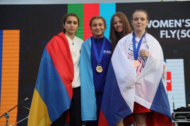 Erməni rəqibinə qalib gələn boksçumuz Avropa çempionu oldu