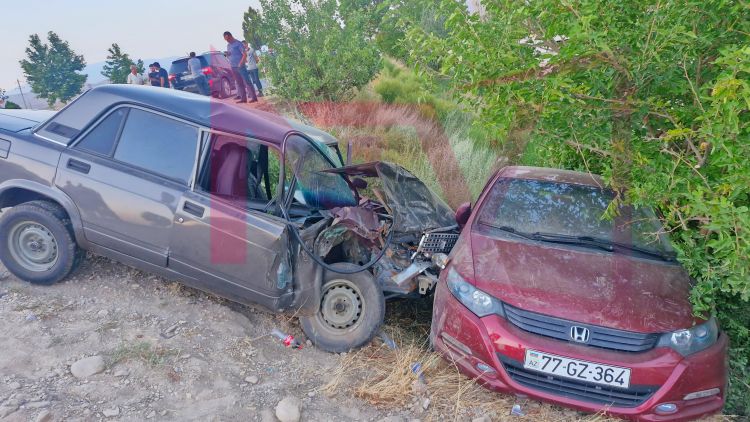 Naxçıvanda yol-nəqliyyat hadisəsi baş verib<font color=red> - FOTOLAR</font>