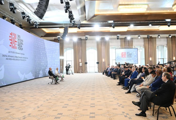 Azərbaycan Prezidenti: Zəngəzur dəhlizinin potensialı ilkin mərhələdə 15 milyon ton yük səviyyəsində qiymətləndirilir