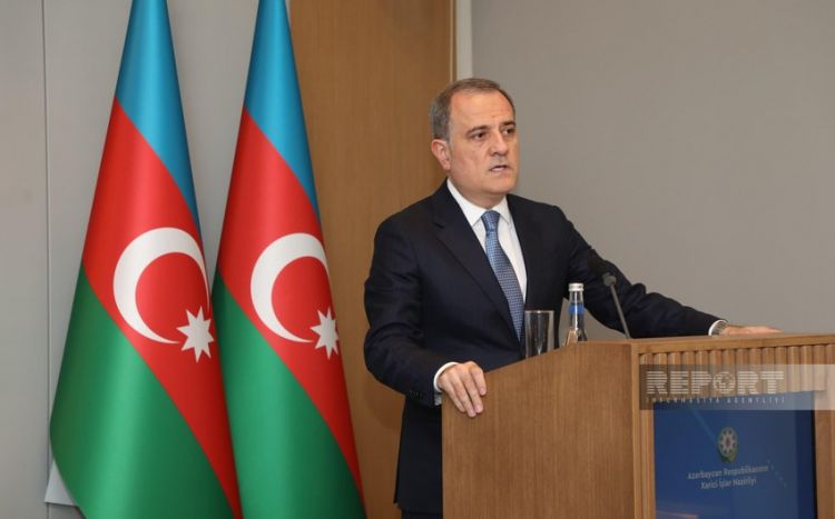 Ceyhun Bayramov Gürcüstana rəsmi səfərə yola düşüb