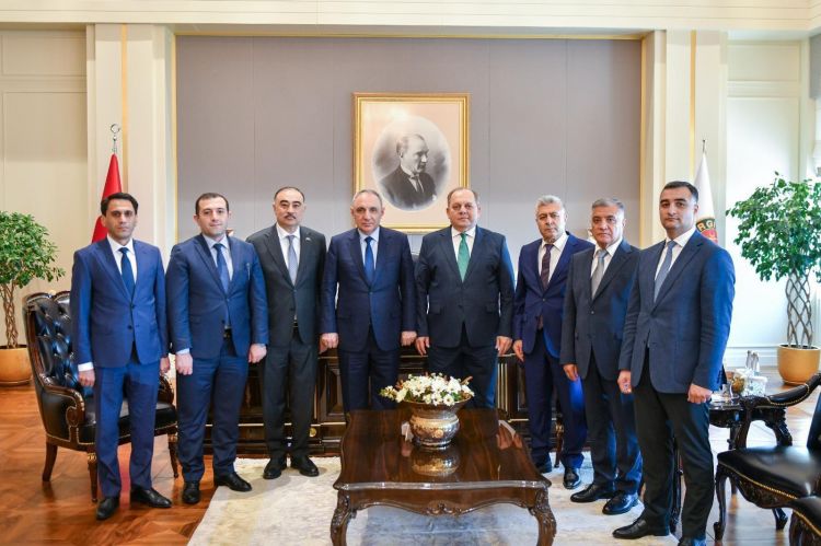 Kamran Əliyev Türkiyədə bir sıra şəxslərlə görüşüb, əməkdaşlıq imkanları müzakirə olunub<font color=red> - FOTOLAR</font>