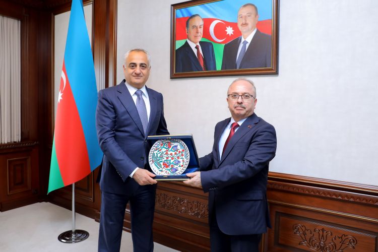 Səlahiyyətli nümayəndə Türkiyənin  ölkəmizdəki səfiri ilə görüşüb<font color=red> - FOTOLAR</font>