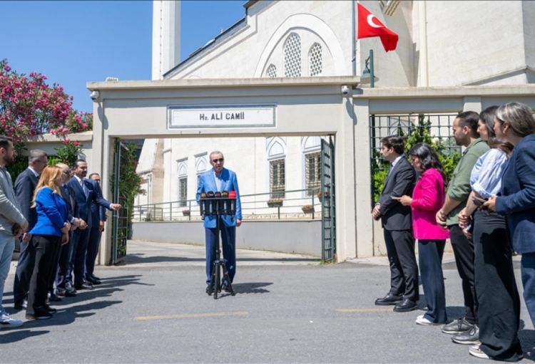 Türkiyə Prezidenti: İstanbulda Tramp ilə Putinin görüşünü təşkil etmək üçün səy göstərəcəyik