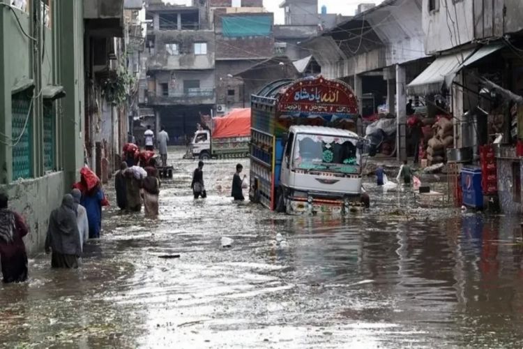 Pakistanda musson yağışları nəticəsində 279 nəfər həlak olub