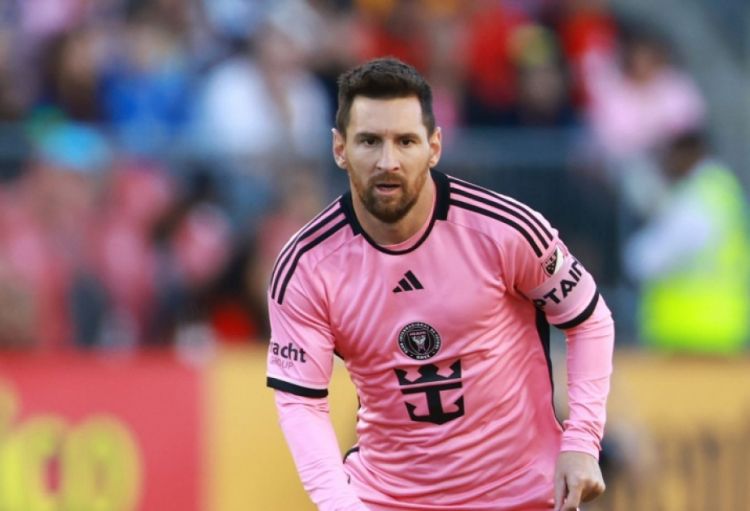 Lionel Messi zədələnib