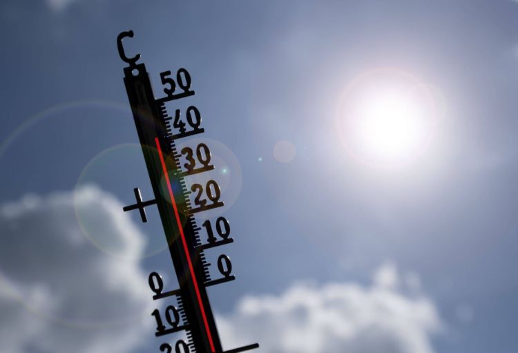 ÜST: Uzunmüddətli isti hava dalğaları insan sağlamlığı üçün ölümcül təhlükəyə çevrilir