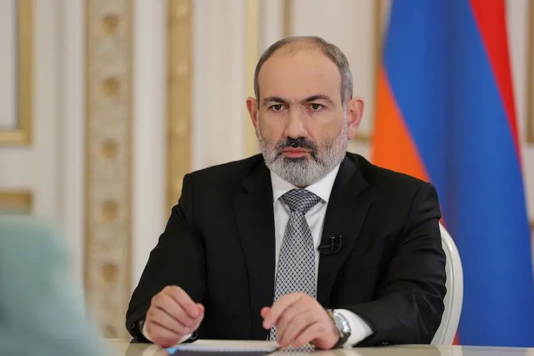 Paşinyan kilsənin ünvanına səsləndirdiyi kobud ifadələrə görə üzr istəyib