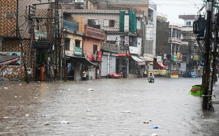 Pakistanda musson yağışları nəticəsində ölənlərin sayı 600 nəfəri ötüb