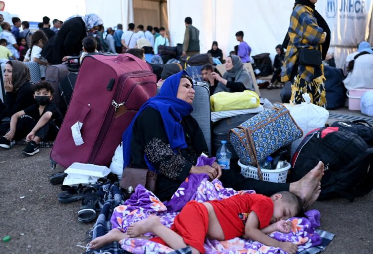 İran 2 milyona yaxın qaçqını Əfqanıstana qaytaracaq