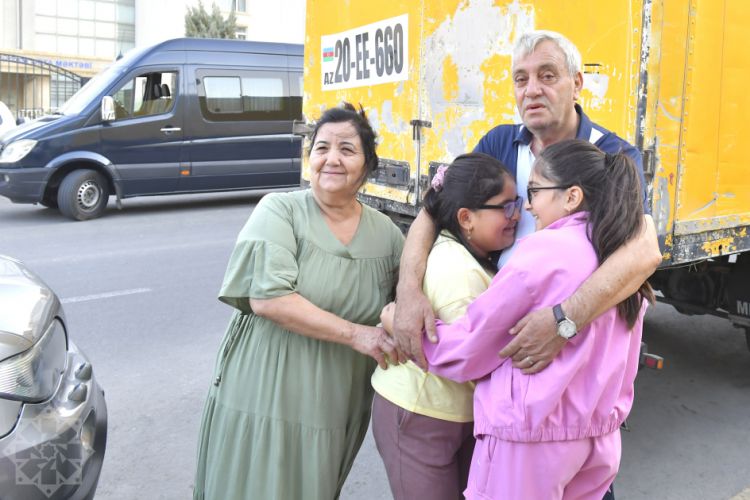 Ağdam rayonunun Xıdırlı kəndinə növbəti köç karvanı yola salınıb<font color=red> - FOTOLAR</font>