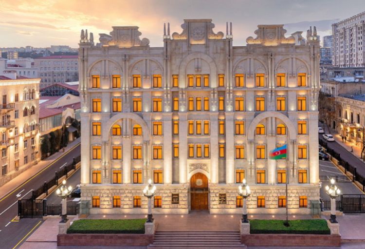 Bank kartlarından silsilə oğurluqlar edən şəxslər saxlanılıblar