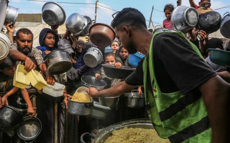 Qəzzada ilk dəfə rəsmən aclıq elan edilib