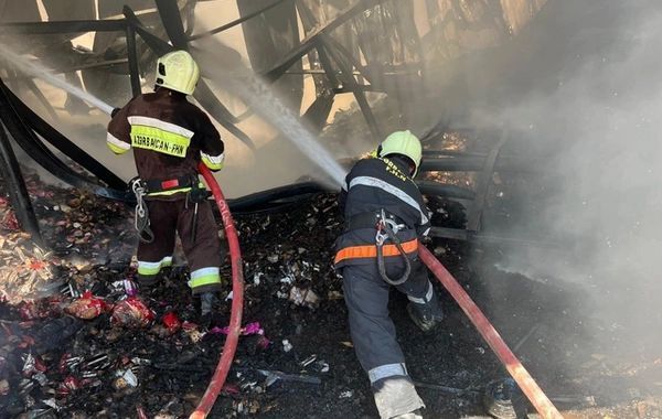 “Sədərək” ticarət mərkəzindəki yanğın tam söndürülüb