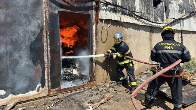 "Sədərək" ticarət mərkəzində 13 nəfərin zəhərləndiyi yanğınla bağlı araşdırmalara başlanılıb, ekspertiza təyin edilib