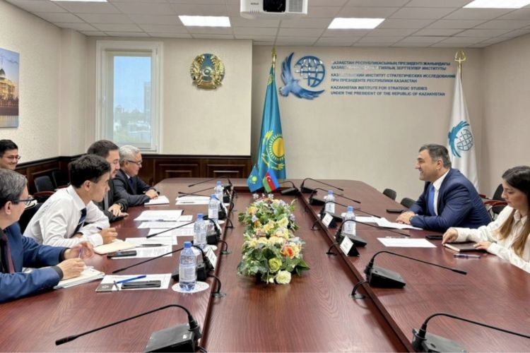 Azərbaycan və Qazaxıstan ikitərəfli münasibətlərin perspektivlərini müzakirə edib<font color=red> - FOTOLAR</font>