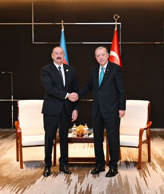 Tiencində Azərbaycan Prezidenti İlham Əliyevin Türkiyə Prezidenti Rəcəb Tayyib Ərdoğanla görüşü olub<font color='red'> - YENİLƏNİB</font><font color=red> - FOTOLAR</font>