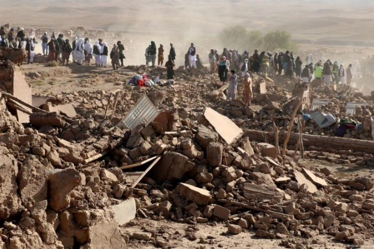 Əfqanıstanda zəlzələ qurbanlarının sayı 1 411-ə çatıb<font color='red'> - YENİLƏNİB 3</font>