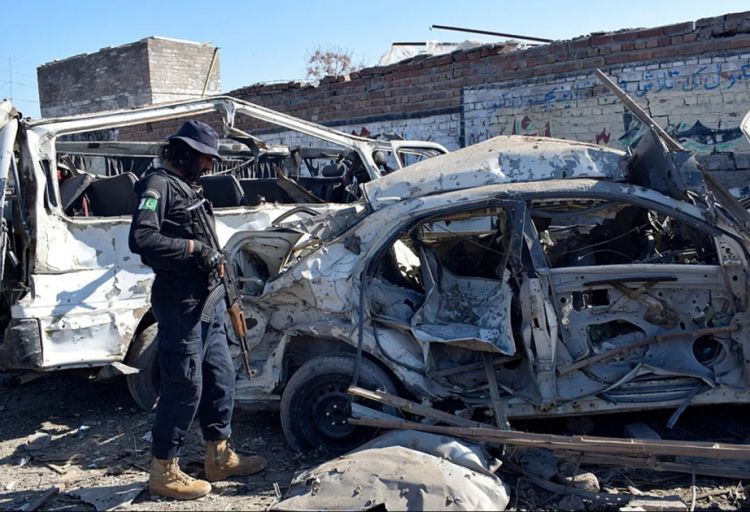 Pakistanda terror aktı nəticəsində azı 15 nəfər həlak olub