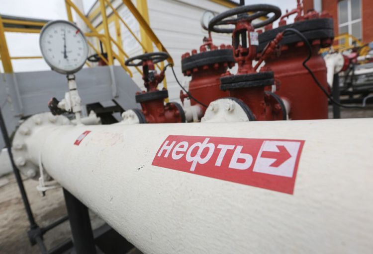 Rusiyanın neft-qaz gəlirləri minimuma enib