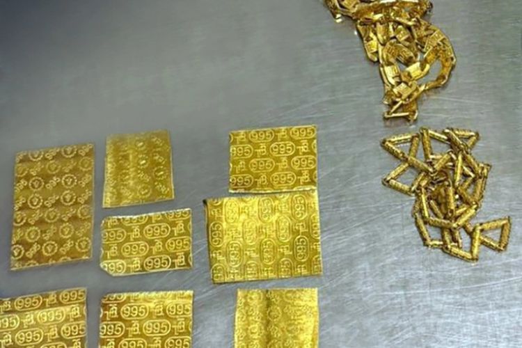 DGK: Qızıl-zinət əşyalarının qanunsuz keçirilməsinin qarşısı alınıb <font color=red> - FOTOLAR</font>