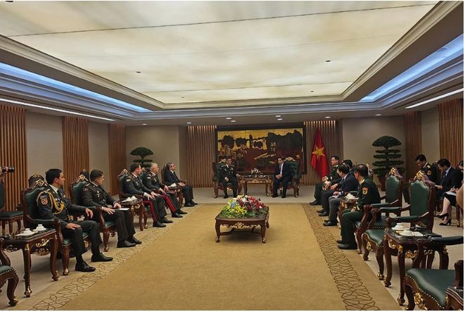 Azərbaycanla Vyetnam arasında hərbi təlim sahəsində əməkdaşlıq üzrə "Niyyət məktubu" imzalanıb<font color=red> - FOTOLAR</font>