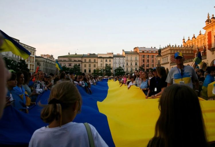 Bu ilin ilk yarısında Ukraynanı daha 250 min nəfər tərk edibc