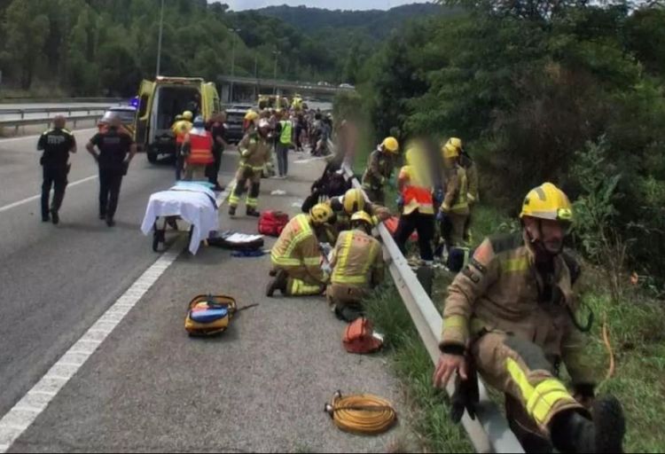 İspaniyada yol qəzasında 53 nəfər xəsarət alıb