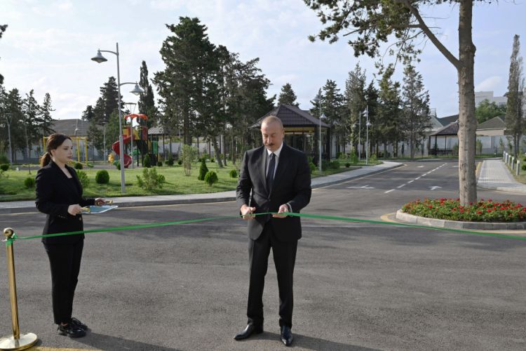 Prezident İlham Əliyev Azərbaycan Yazıçılar Birliyinin Səməd Vurğun adına Yaradıcılıq Evinin açılışında iştirak edib<font color=red> - FOTOLAR</font>