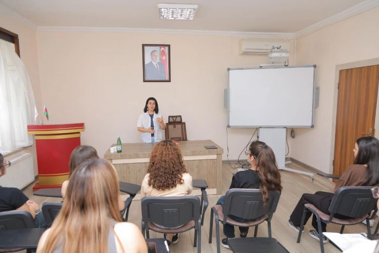 Naxçıvan televiziyasında “Jurnalistika təlimi” layihəsi uğurla davam edir<font color=red> - FOTOLAR</font>