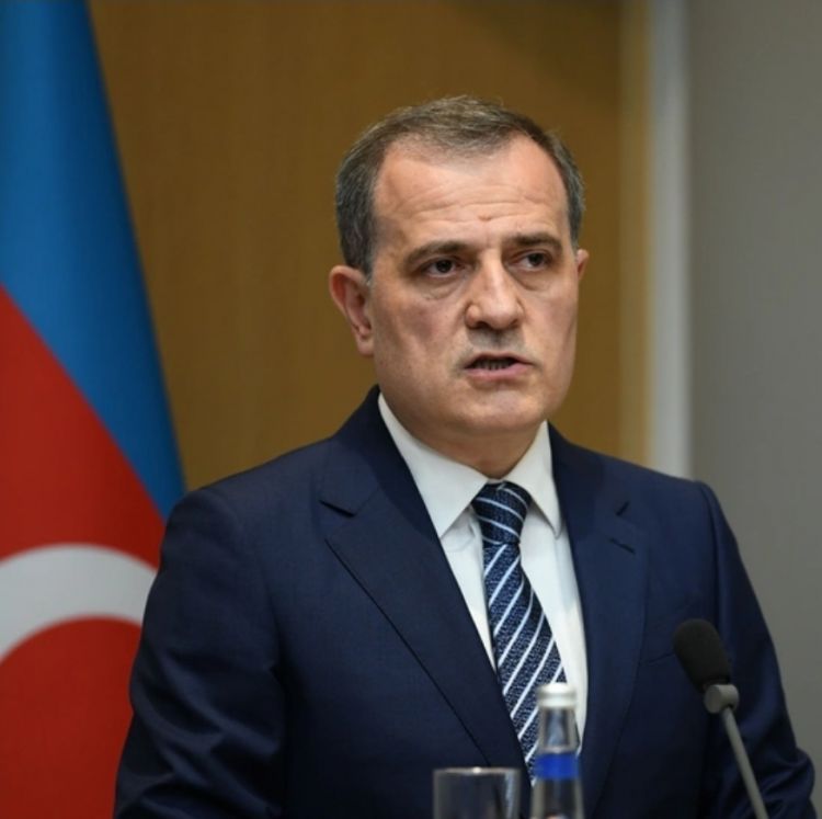 Ceyhun Bayramov Qətərə işgüzar səfərə yola düşüb