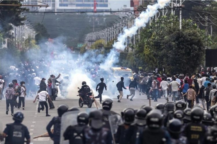 Nepalda iğtişaşlarda ölənlərin sayı 70-i ötüb