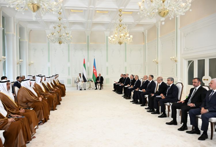 Şeyx Məhəmməd bin Zayed Al Nəhyan: Dost Azərbaycanla ikitərəfli əlaqələrimizi daha yüksək səviyyəyə qaldırmağı arzulayırıq