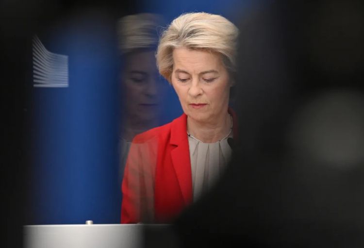 Oktyabrın əvvəlində Avropa Komissiyasına qarşı etimadsızlıq səsverməsi keçiriləcək